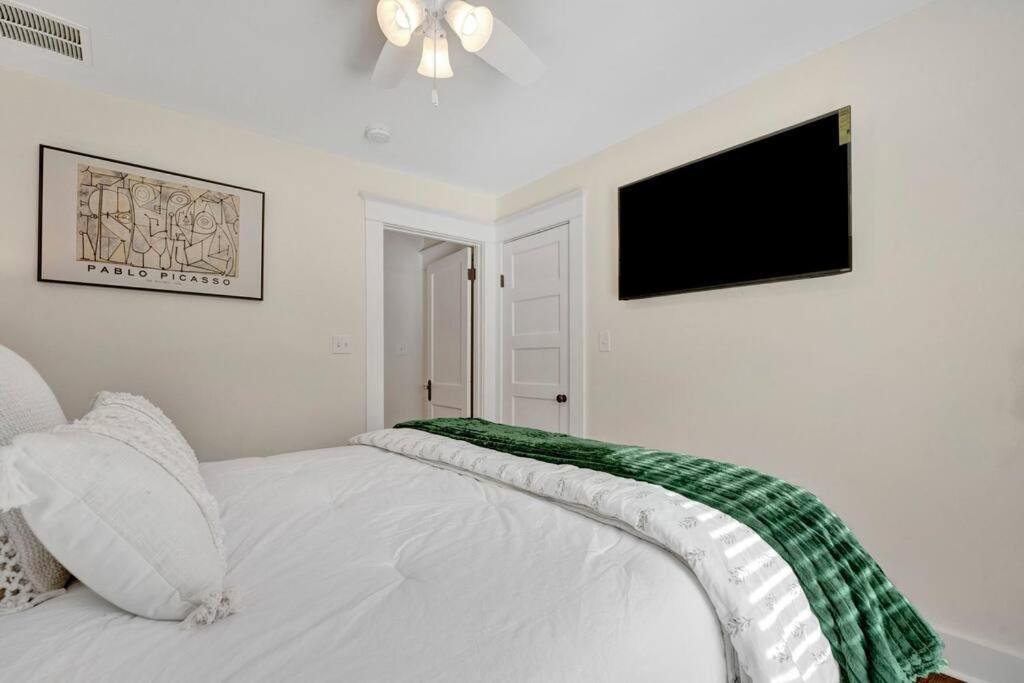 The Victorian - Elegant 3Br Home Near Overton Мемфіс Екстер'єр фото