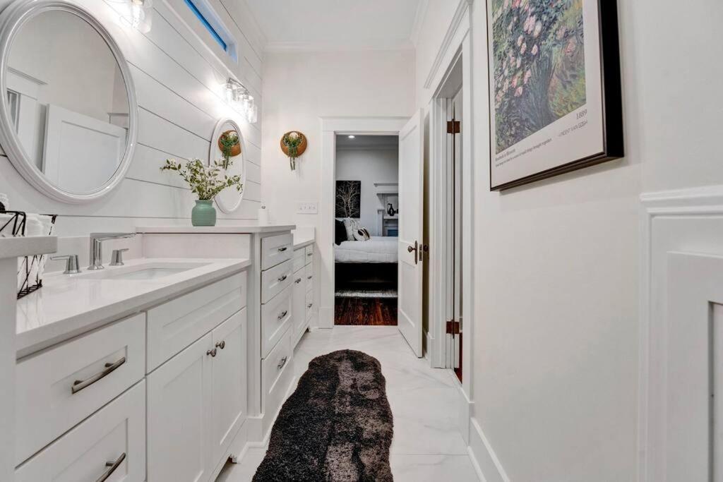 The Victorian - Elegant 3Br Home Near Overton Мемфіс Екстер'єр фото